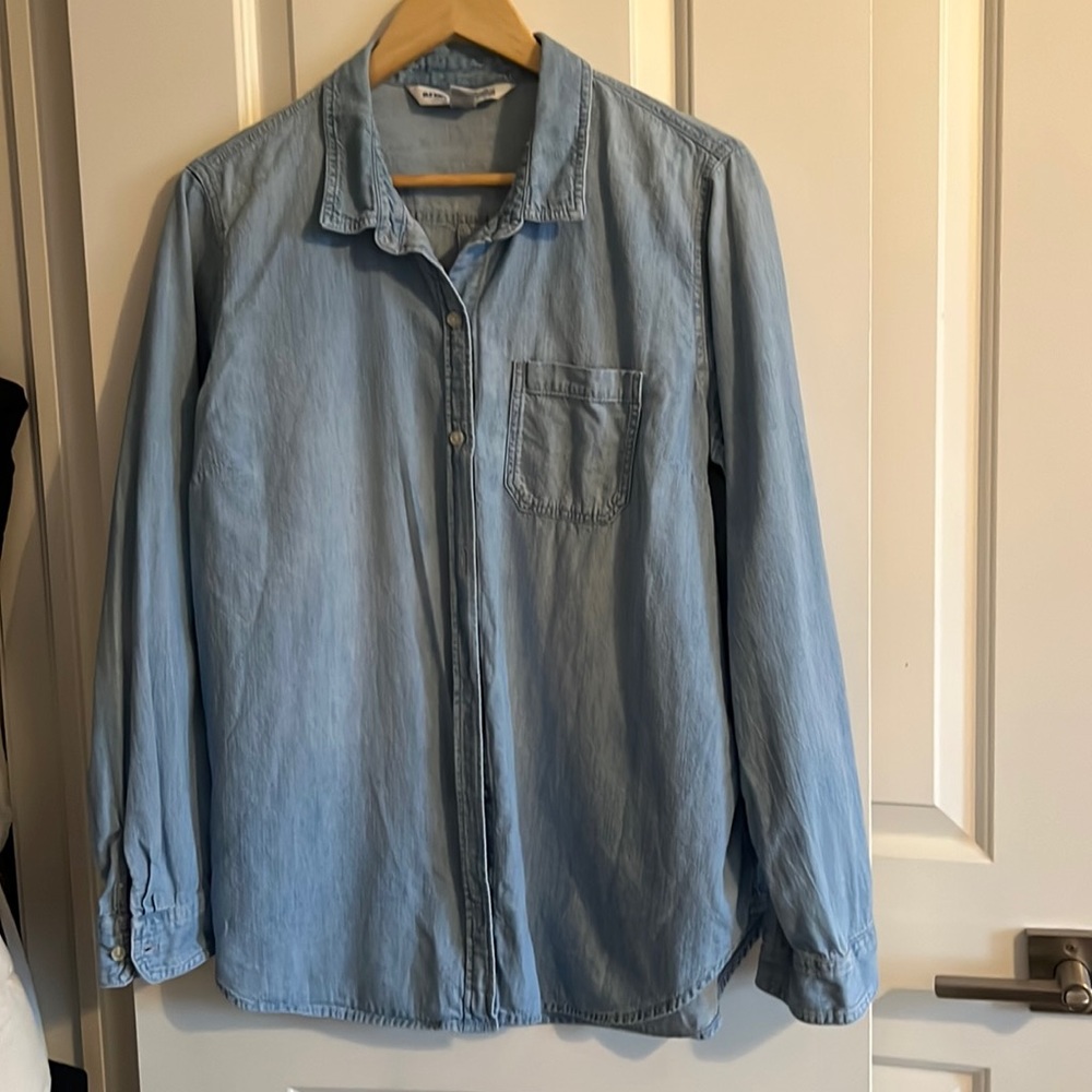 Old Navy Chambray Jean Button down shirt Size XL